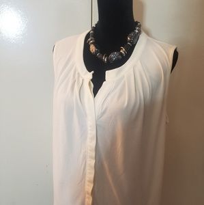 Women sleeve less blouse